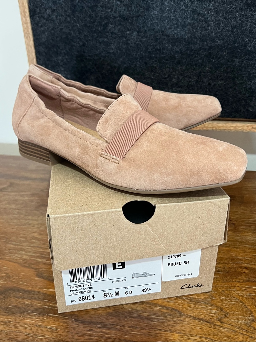 Clarks Tilmont Eve Suede Loafers | 8.5